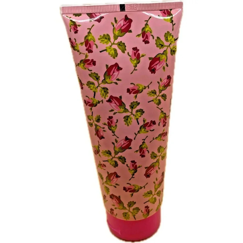 Betsey Johnson Floral & Fruity Gourmand Scent Moisturing Body Lotion-6.07 0z - Picture 3 of 4